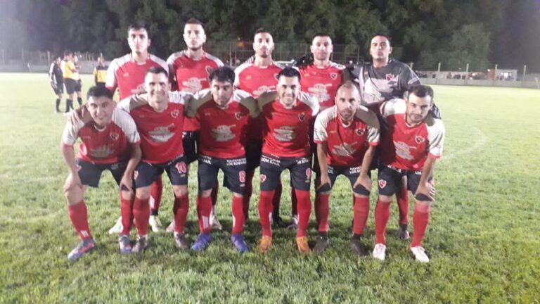 Naón venció a Once Tigres y se subió a la punta