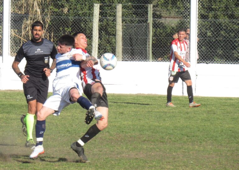 Primera A: dos partidos se jugarán el domingo y dos el lunes