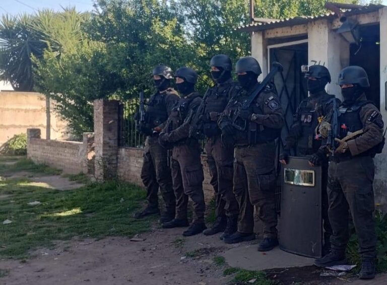 Allanamientos y detenciones realizadas por la Policía