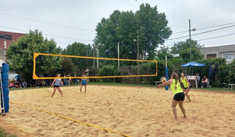 Comenzó el torneo zonal de Beach Voley