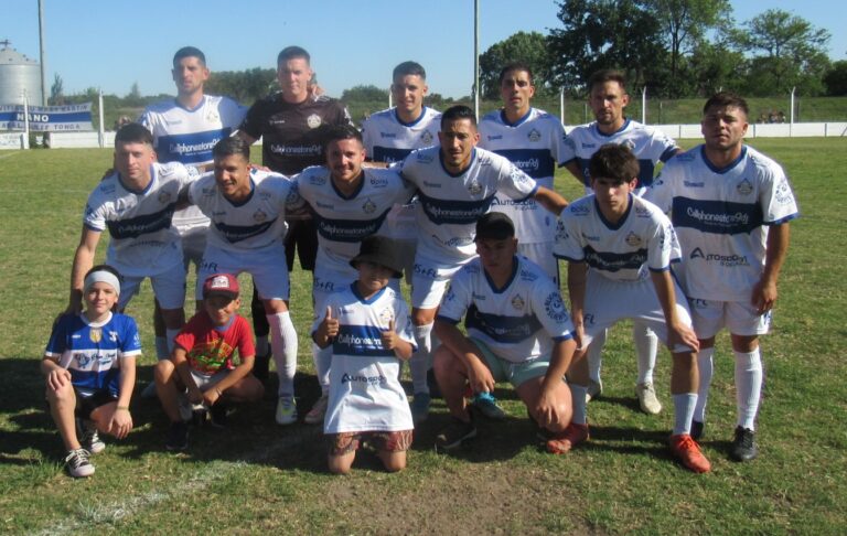 Primera A: Libertad quedó como único puntero