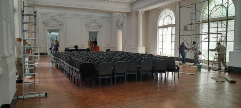 Reacondicionamiento del Salón Blanco