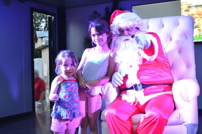 Gran respuesta ante la presencia de Papá Noel, en Plaza Belgrano