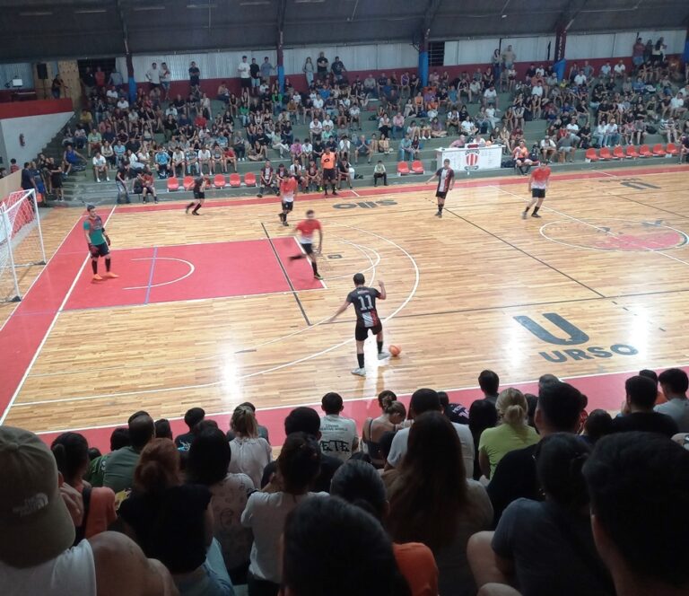 El Torneo de Futsal empezó con muchos goles