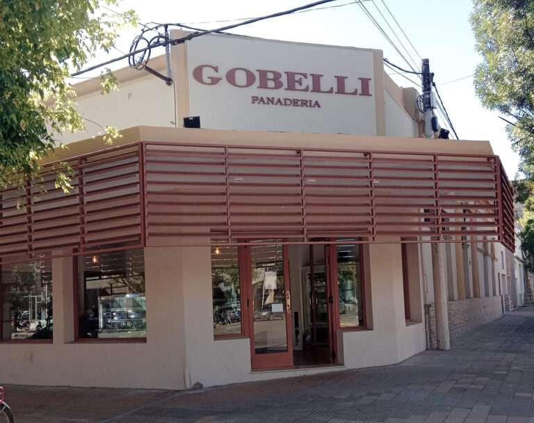 Panadería «Gobelli», una empresa familiar centenaria que apuesta al futuro