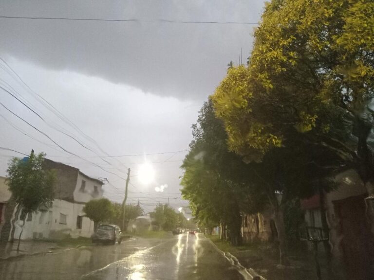 La lluvia en la ciudad y zona rural