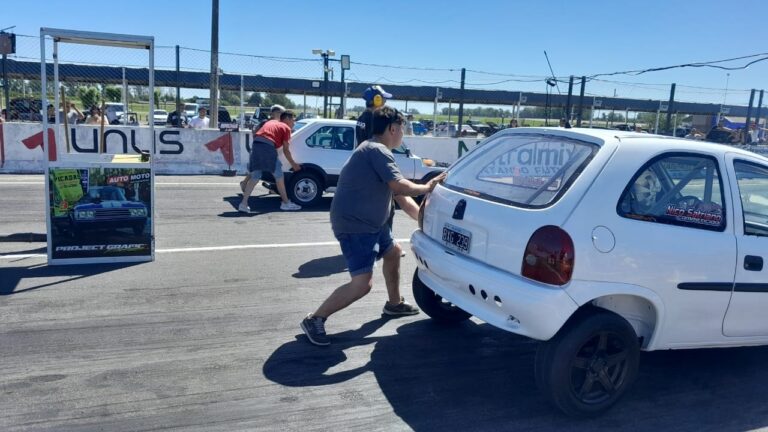 En el Autódromo, más de cien participantes