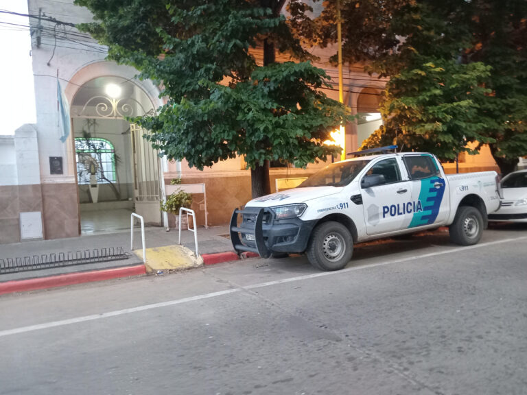 Robaron tres camionetas Toyota Hilux 0 km