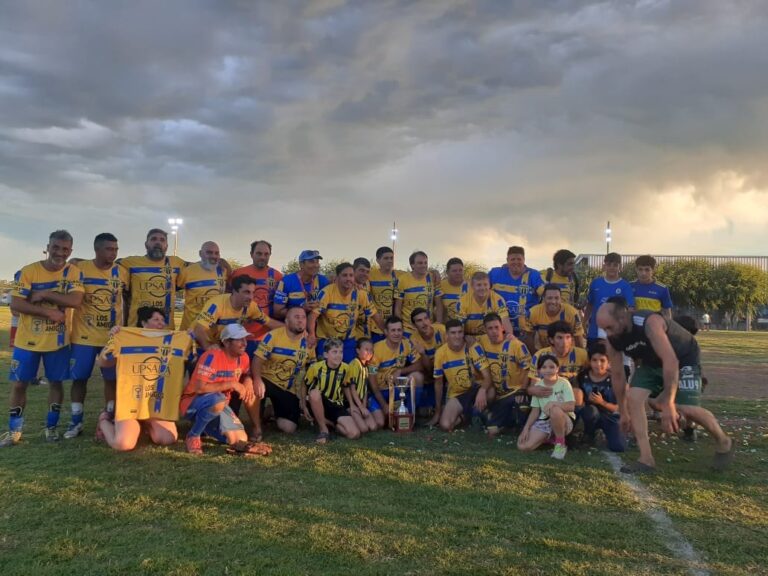 18 de Octubre ganó el Torneo Senior de Verano de La Campiña