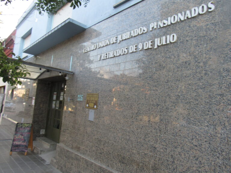 Día del Jubilado: invitan a la caminata