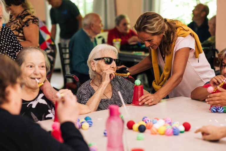 Carnaval en el Hogar de Ancianos de 9 de Julio
