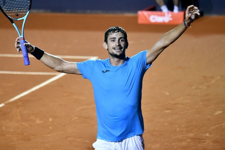 Mariano Navone alcanzó las semifinales en el ATP de Río