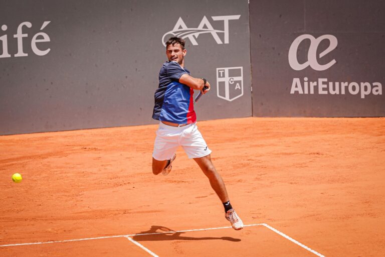 Mariano Navone debuta este martes el ATP Córdoba