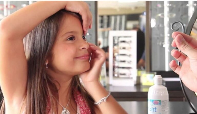 Uso de lentes de contacto durante la infancia y adolescencia