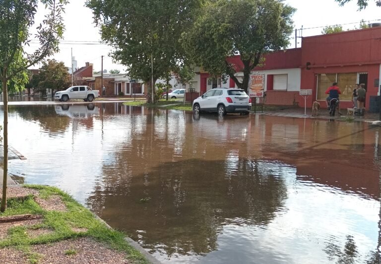 Ante las lluvias: no circular por calles anegadas