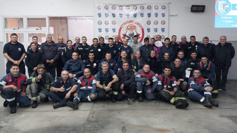 Bomberos Voluntarios se capacitaron en 9 de Julio