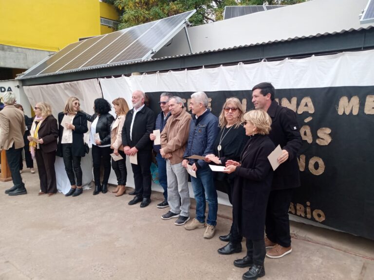 Festejos en el Cincuentenario de la Escuela Secundaria de Naón