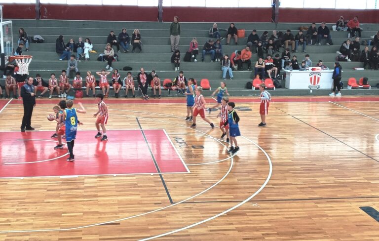 Básquet: Atlético 9 de Julio jugó en 25 de Mayo
