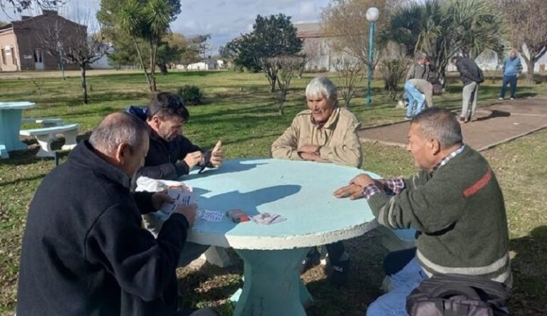 Adultos Mayores: jornada recreativa en Dudignac