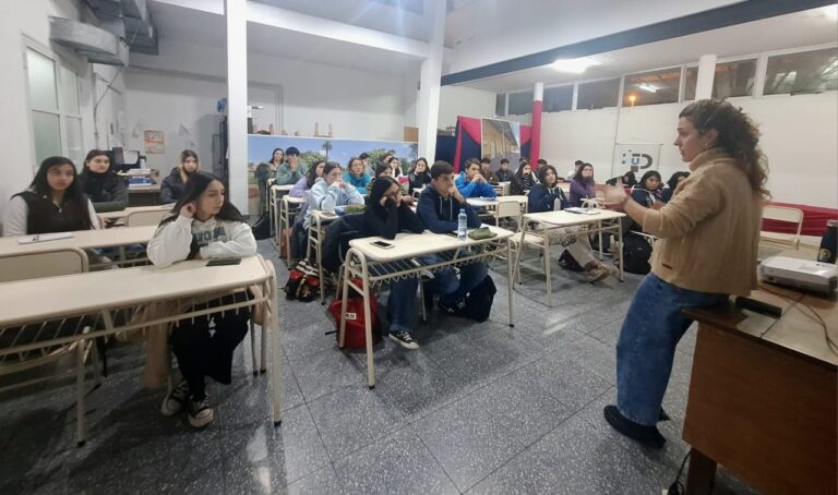 Orientación vocacional y laboral, para estudiantes secundarios