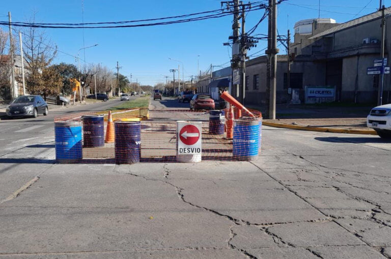 Reparación de pavimento: en la esquina de la Terminal