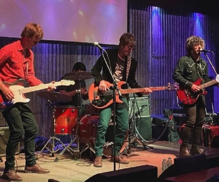 Tributo a Creedence: Twin Rivers se presenta en 9 de Julio