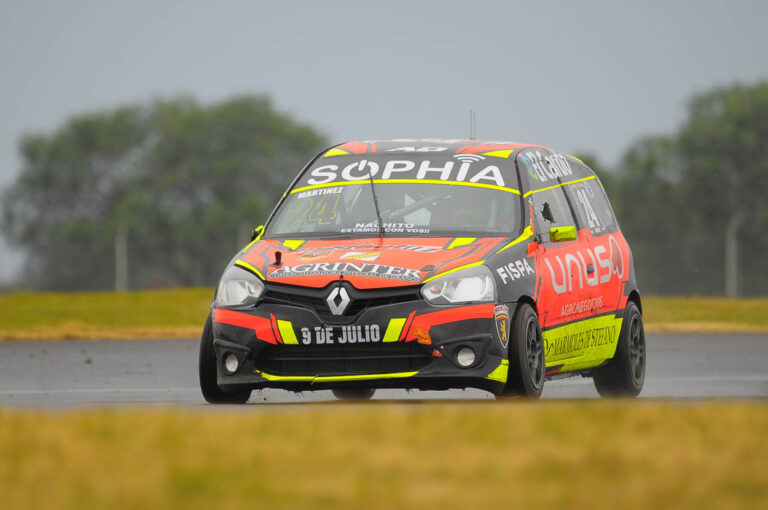 Clase 3: Turismo Pista, remontada de Francisco Martínez