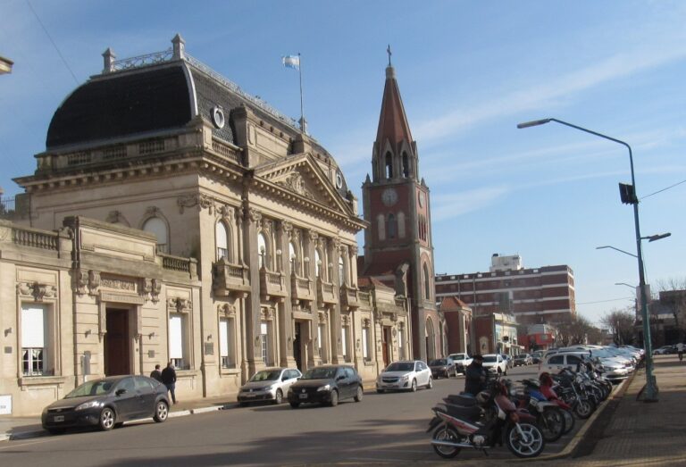 Jueves 8 de agosto: feriado administrativo
