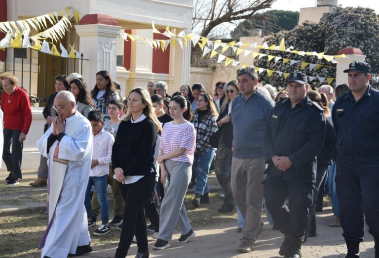 La comunidad de French celebró las Fiestas Patronales