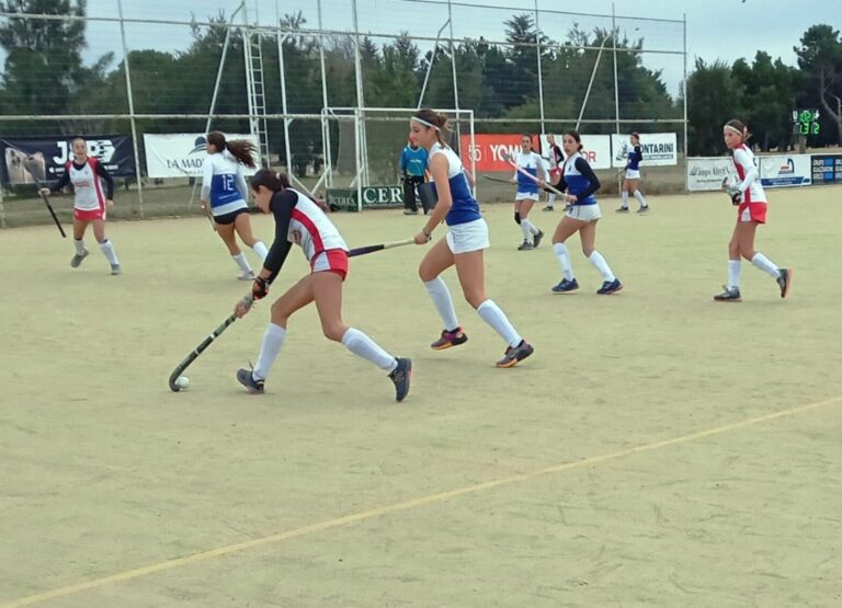 Hockey: buenas actuaciones de Atlético 9 de Julio