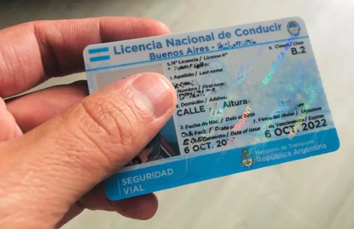Provincia prorroga el uso de certificado de trámite por falta de licencias de conducir en algunos distritos