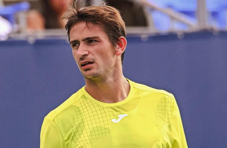 Mariano Navone juega el Masters de Cincinnati