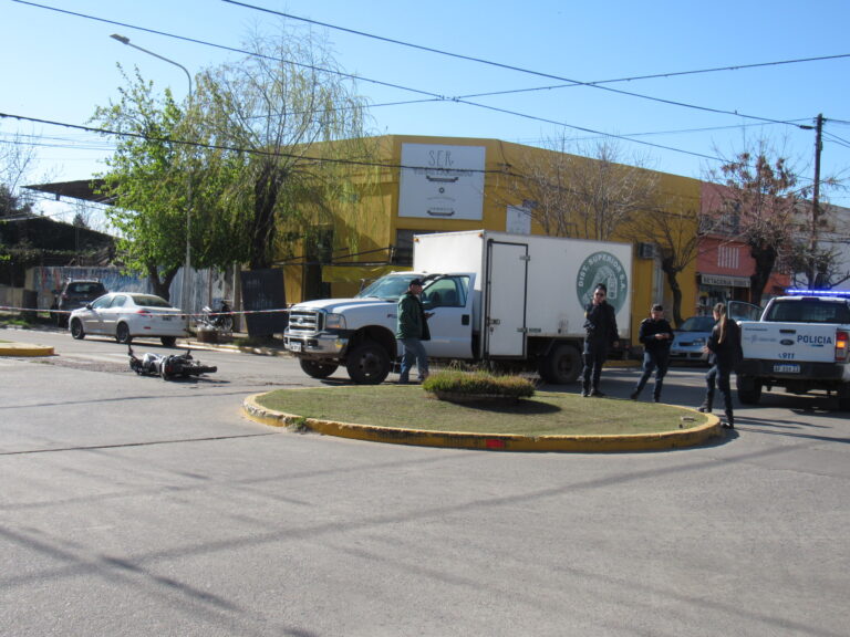 Accidente en cruce de avenidas