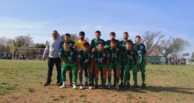 Primera victoria de Defensores de Sarmiento