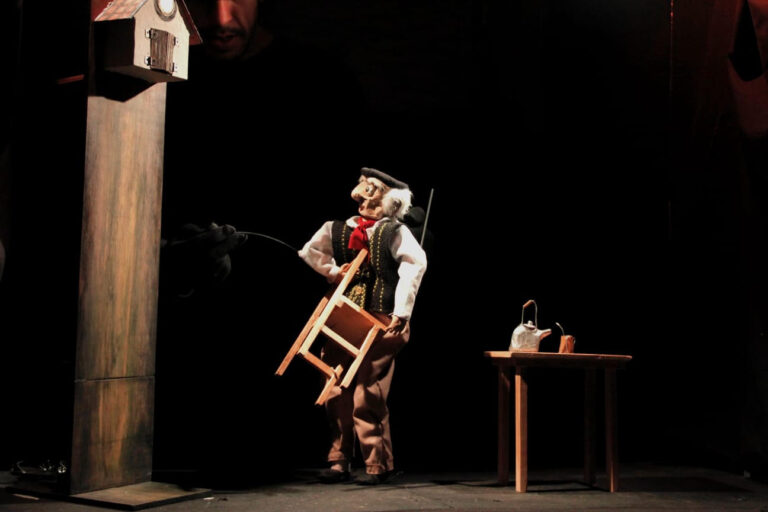 Este viernes llega «Cucú, Pajarito de madera» a la Biblioteca