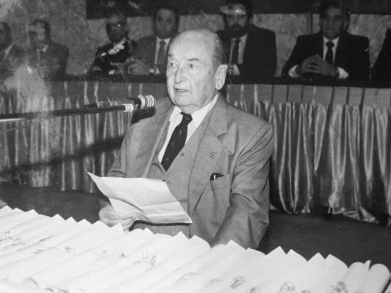 Juan Martín Baztarrica. Médico nuevejuliense y pionero de la Medicina Laboral en la República Argentina