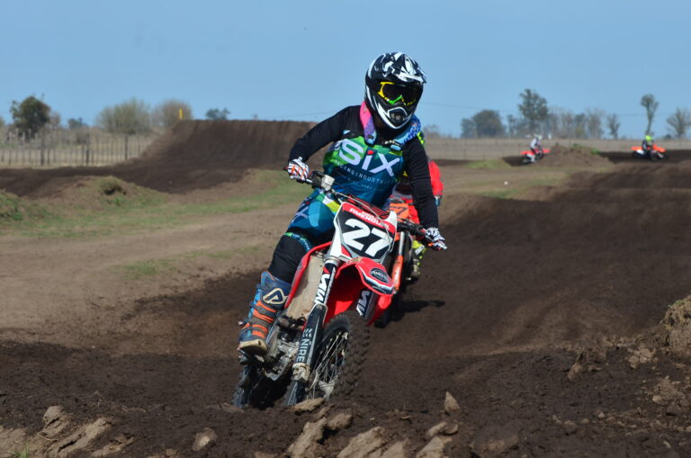 El Campeonato Bonaerense de motocross corrió en Los Sauces MX