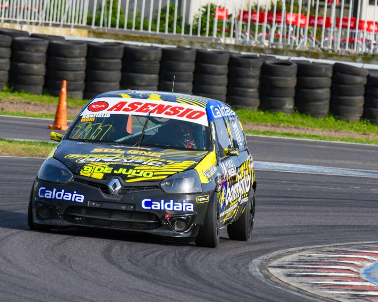 Nicolás Bonfiglio, destacado en el Turismo Pista