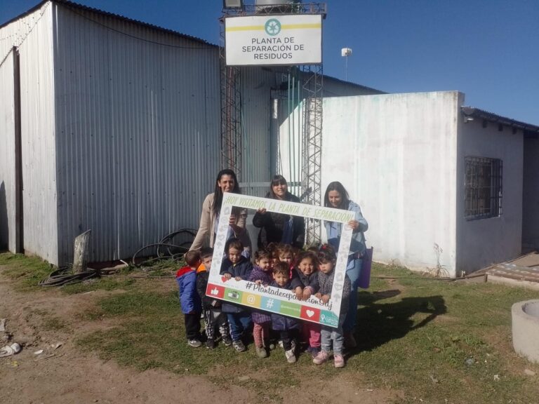 Alumnos del CDI visitaron a la planta de separación
