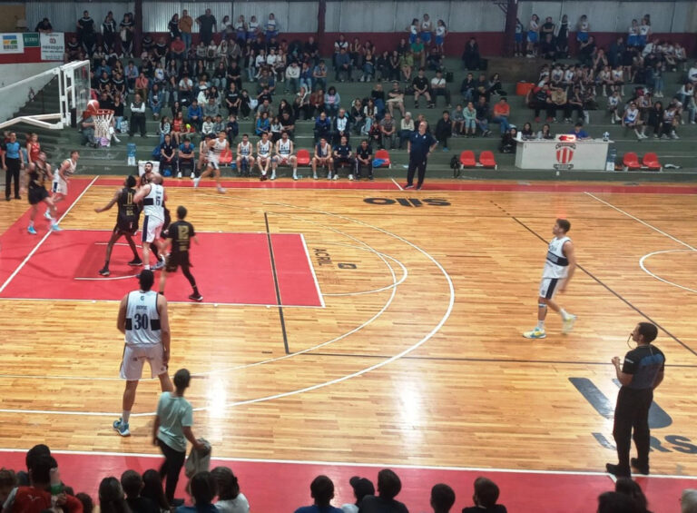 Ciclista – Gimnasia LP: un gran espectáculo de básquet profesional