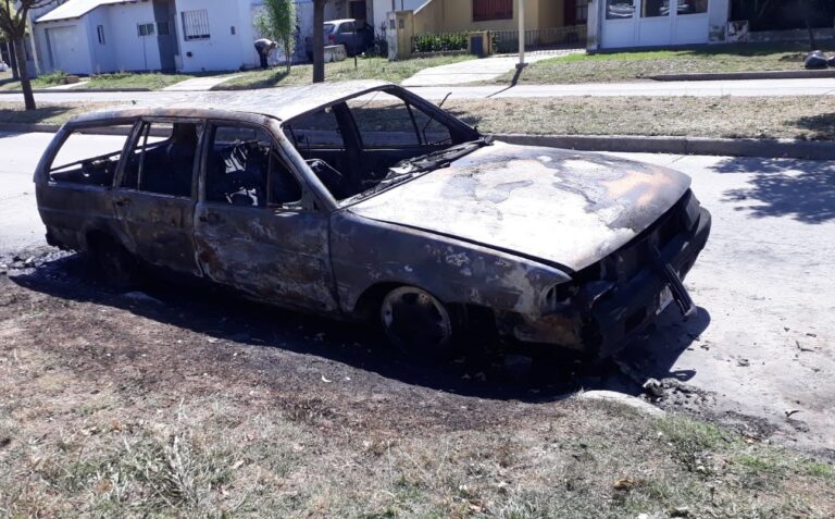 Campaña solidaria, tras el incendio de un auto