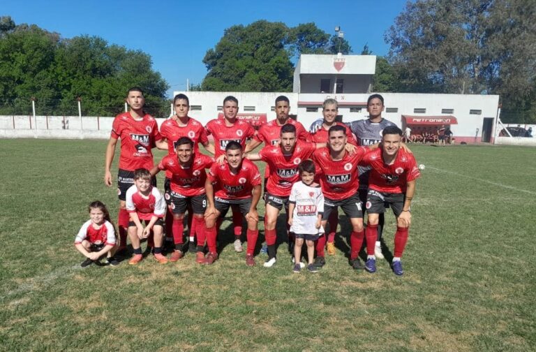 Naón le ganó a San Agustín y se subió a la punta