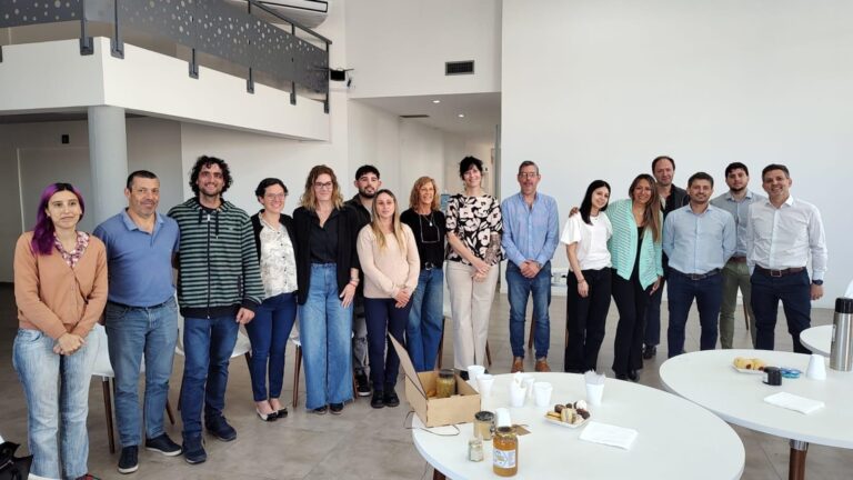 Encuentro con empresarios y emprendedores