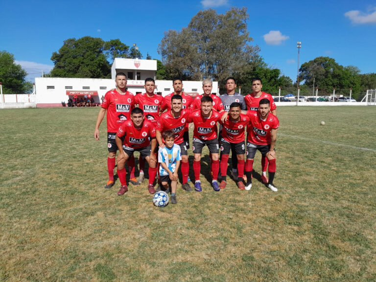 Naón goleó 6 a 1 a El Fortín