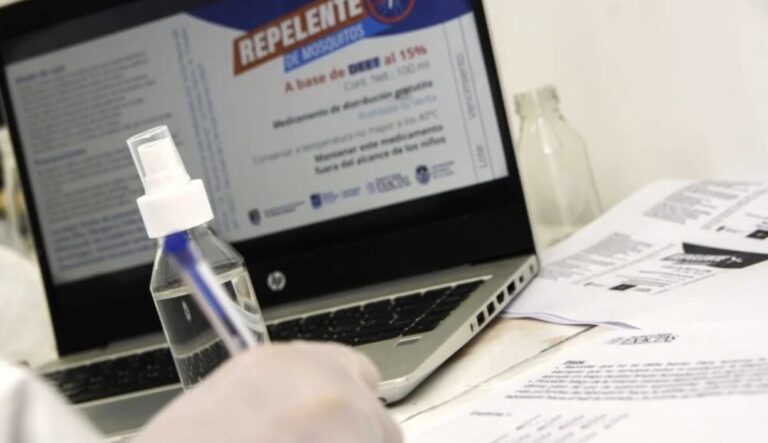 La Facultad de Exactas de la UNLP produce repelente junto a municipios