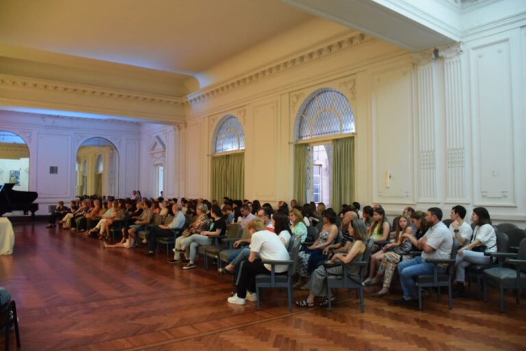 Cierre del IX Certamen de cuento y poesía de 9 de Julio