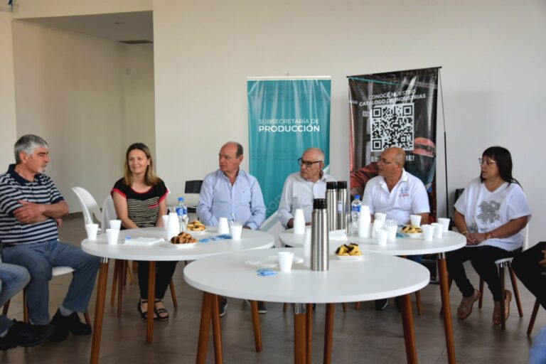 Encuentro de Gentile con empresarios y emprendedores