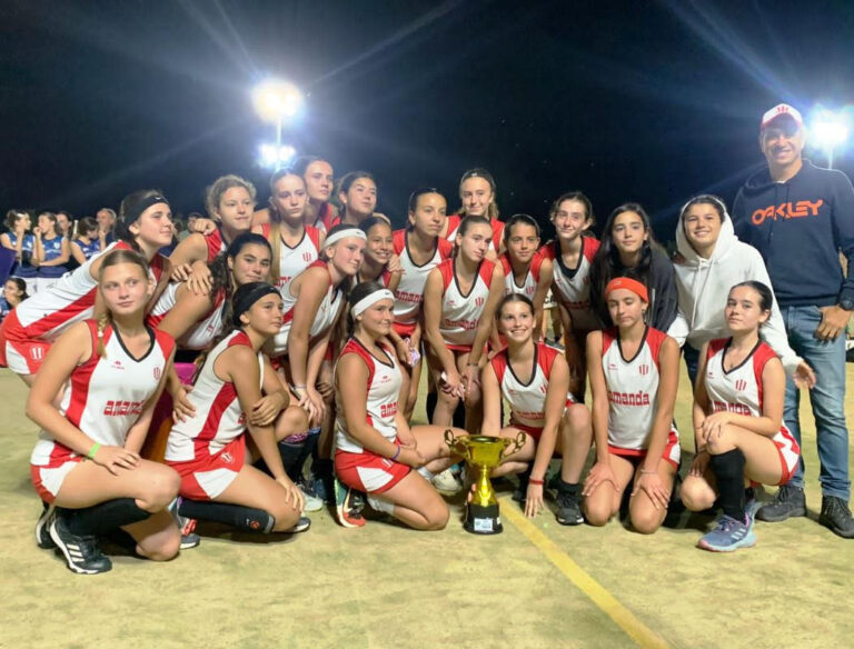 Hockey Femenino: Atlético 9 de Julio Subcampeón en Sub 14
