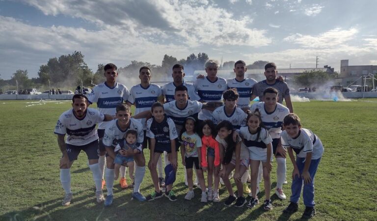 Libertad venció a Atlético y es único líder