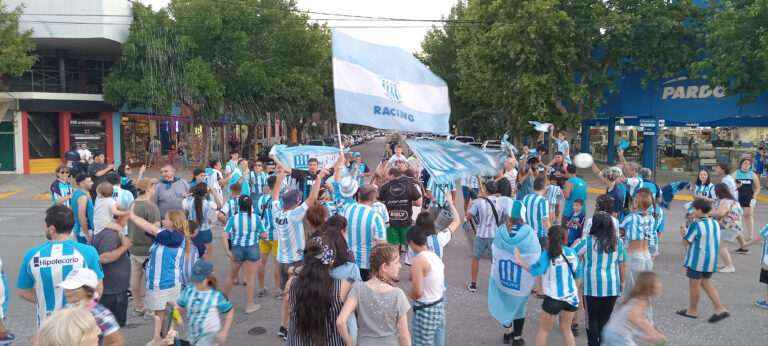 Racing Campeón: festejos de 9 de Julio a Asunción